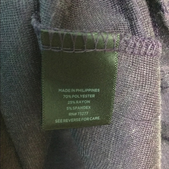 Simply Vera Wang Petite S Small 6 - 8 Purple Shirt Top Long Sleeve Stretch NWOT - Picture 6 of 6